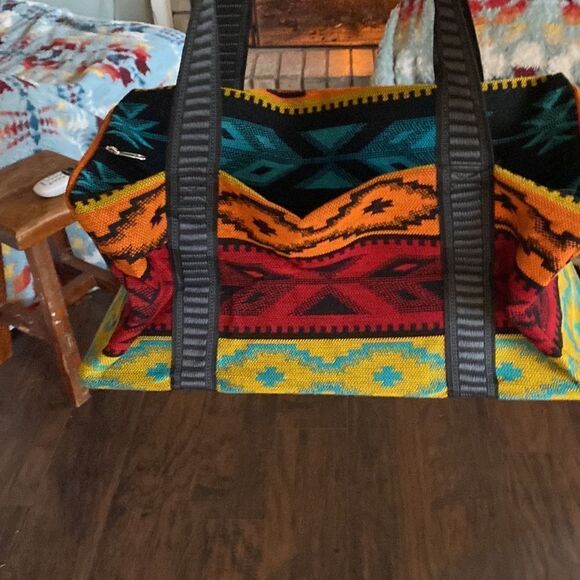 Santa Fe Style Duffel Bag - Picture 5 of 6